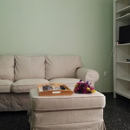Paris Spacious Beach Apartment Loutraki  Eksteriør bilde