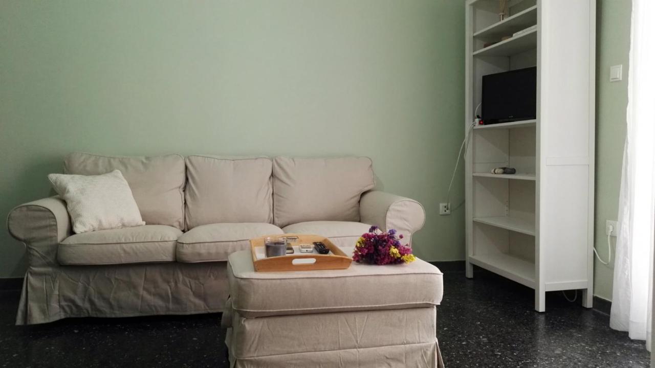 Paris Spacious Beach Apartment Loutraki  Eksteriør bilde