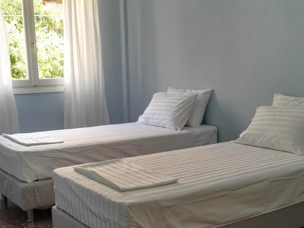 Paris Spacious Beach Apartment Loutraki  Eksteriør bilde